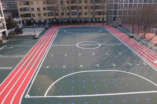 悬浮拼装地板怎么安装？需要专业人员吗